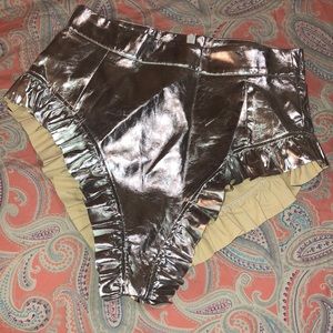 SILVER METALLIC SHORTS